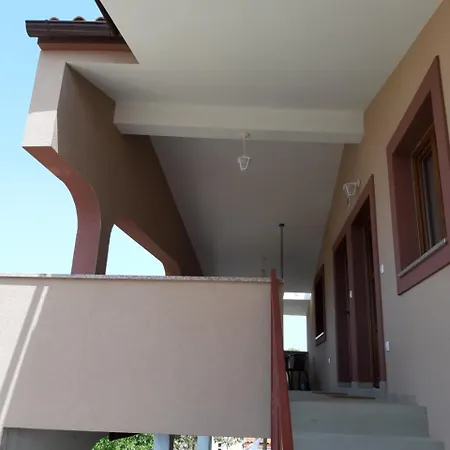 Deni Apartment