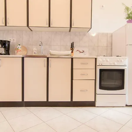 Apartment Deni
